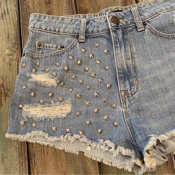 BDG High Rise Cheeky Cutoffs Denim Shorts Distressed With Silver Studs Sz 8 (29) - Picture 4 of 11
